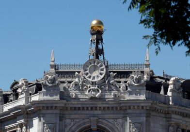España sitúa su deuda pública por debajo del 100% del PIB por primera vez desde la pandemia España sitúa su deuda pública por debajo del 100% del PIB por primera vez desde la pandemia