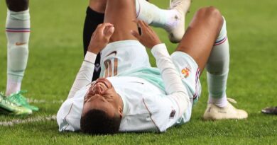 La lesión de Kylian Mbappé en su rodilla izquierda se queda en susto y estará unas dos semanas de baja La lesión de Kylian Mbappé en su rodilla izquierda se queda en susto y estará unas dos semanas de baja