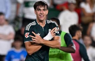 El ascenso vertiginoso de Carlos Espí hasta llegar a la Selección: “Me ha cambiado la vida por completo de un verano a otro”
