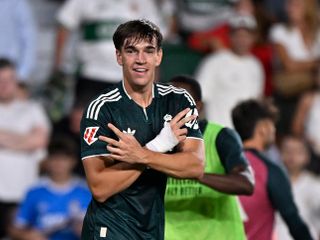 El ascenso vertiginoso de Carlos Espí hasta llegar a la Selección: “Me ha cambiado la vida por completo de un verano a otro”