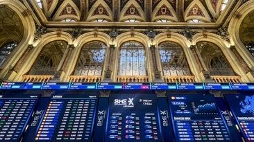 El Ibex se hunde un 2,12% y pierde los 19.000 puntos lastrado por Bankinter y prima de riesgo francesa El Ibex se hunde un 2,12% y pierde los 19.000 puntos lastrado por Bankinter y prima de riesgo francesa