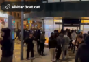 Grupos de encapuchados causan destrozos en Barcelona emulando los disturbios de París