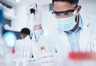 La empresa española que explora el mar en busca de tratamientos contra el cáncer: 200 expediciones y un 37% de éxito en sus investigaciones