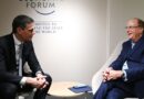 Sánchez invitó a los fondos que ahora llama “buitres” a venir a España y les prometió que la Ley de Vivienda no les afectaría
