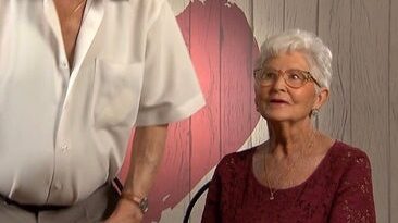 Una soltera, estupefacta al encontrarse con un ‘therian’ en ‘First Dates’: «Me han puesto a un chalado»